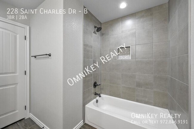 Building Photo - 228 St Charles Dr