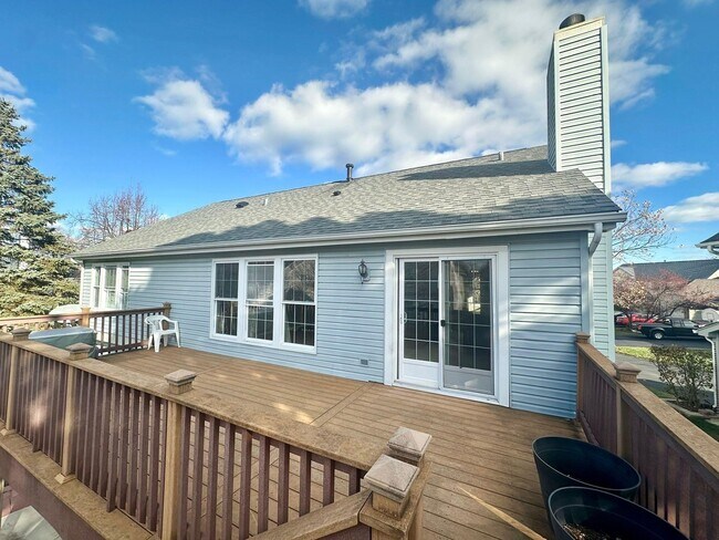 Building Photo - 612 Orrington Ct