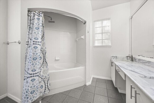 Building Photo - 126 Vista Verdi Cir