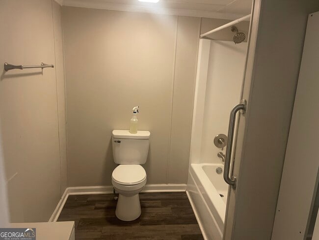 Building Photo - 560 Cleveland Byp