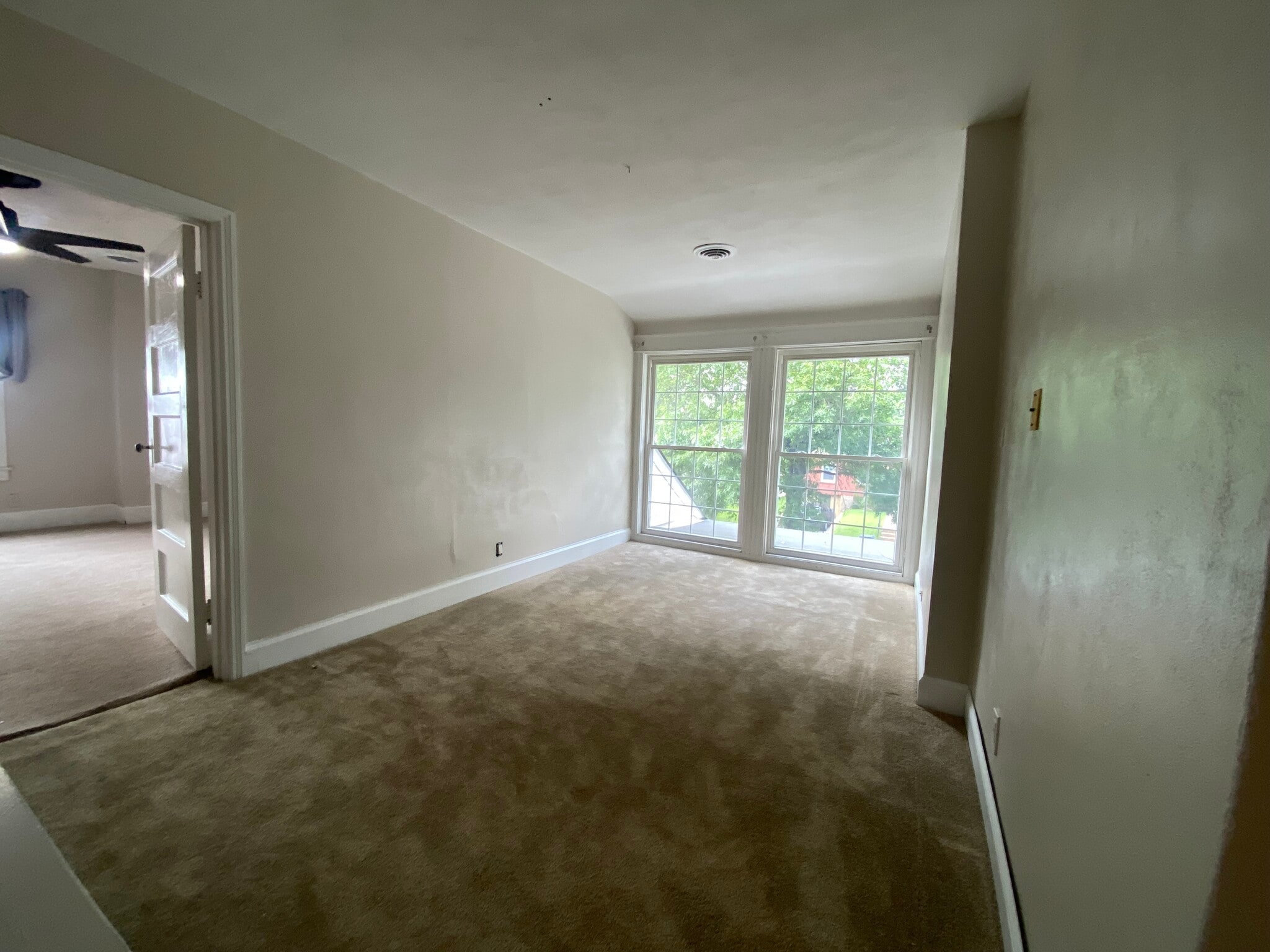 Upstaris loft area - 8242 Buchanan Ave