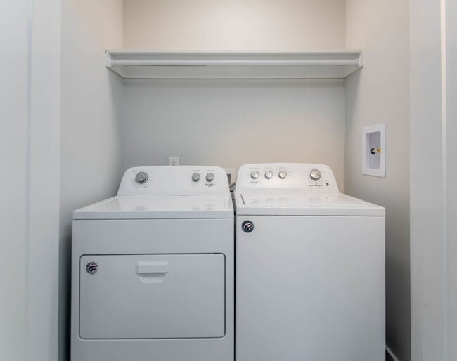Building Photo - Asheville Duplex Rental-Oakley Area