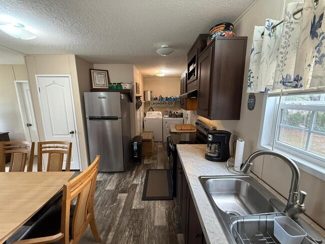 Building Photo - 31047 Scrub Oak Ln