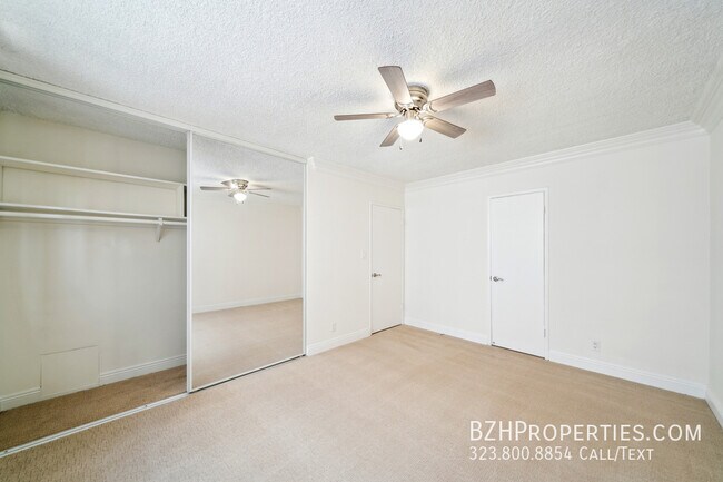 Building Photo - 7548 Hampton Ave