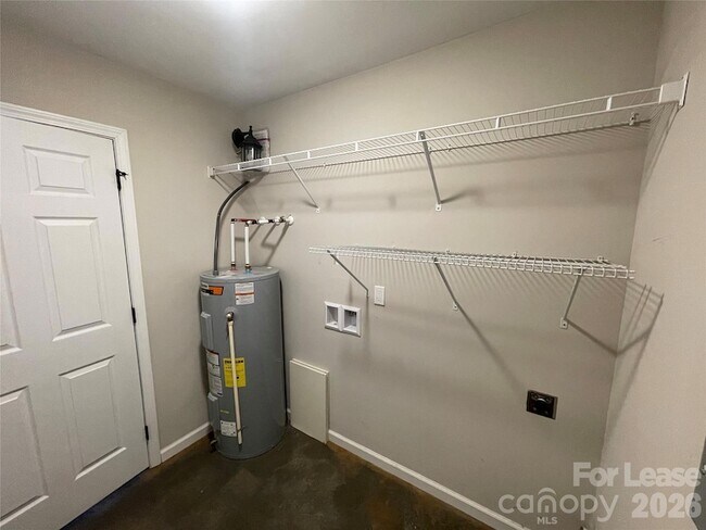 Building Photo - 4429 Dillbrook Ln