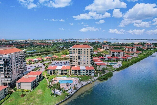 Building Photo - 6322 Palma Del Mar Blvd S
