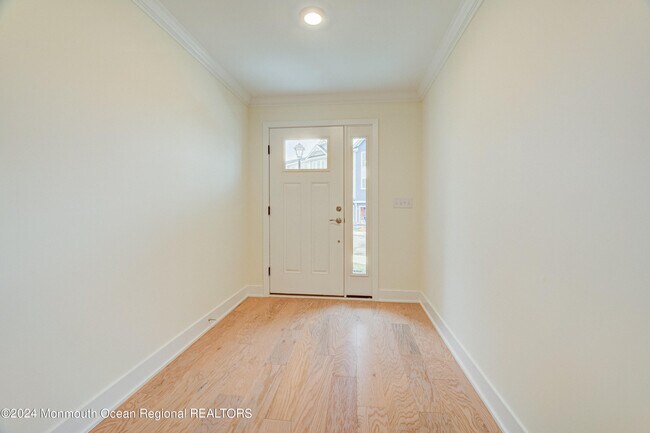 Building Photo - 8 Raritan Ave