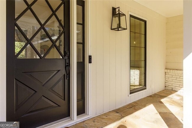 Building Photo - 7330 Hunters Branch Dr NE