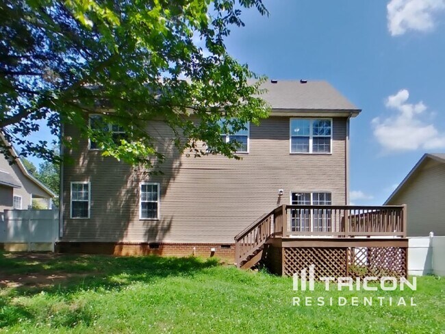 Building Photo - 706 Norwood Ct