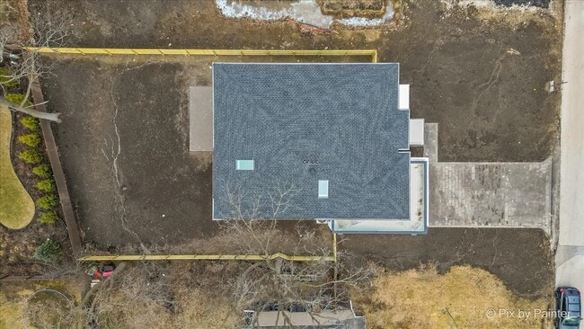 Building Photo - 148 Oak St