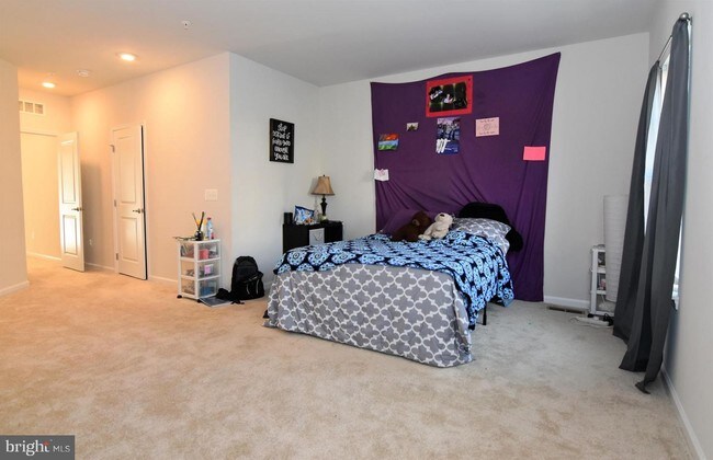 Building Photo - 3544 Briarwood Dr