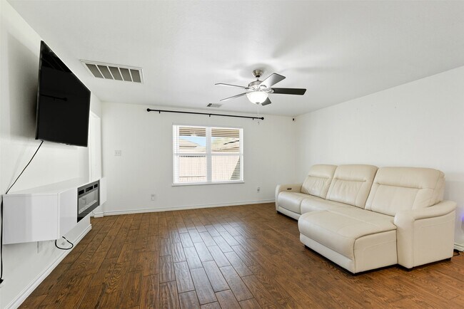 Building Photo - 11215 Hall Terrace Ct