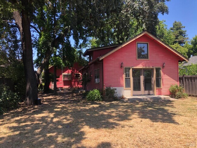 Building Photo - 334 Ridgway Ave