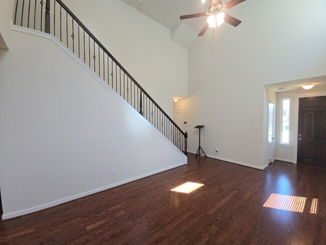Building Photo - 7543 Coral Ter Dr