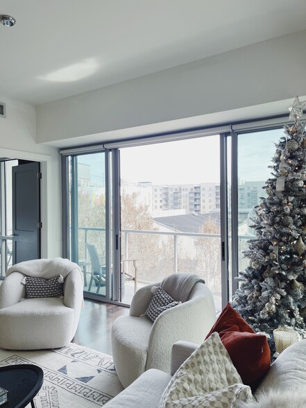 Main Balcony - 1100 Howell Mill Rd NW