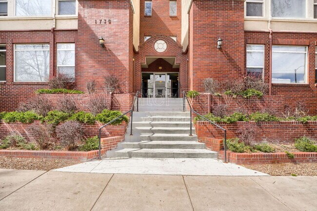 Building Photo - 1735 N Ogden St