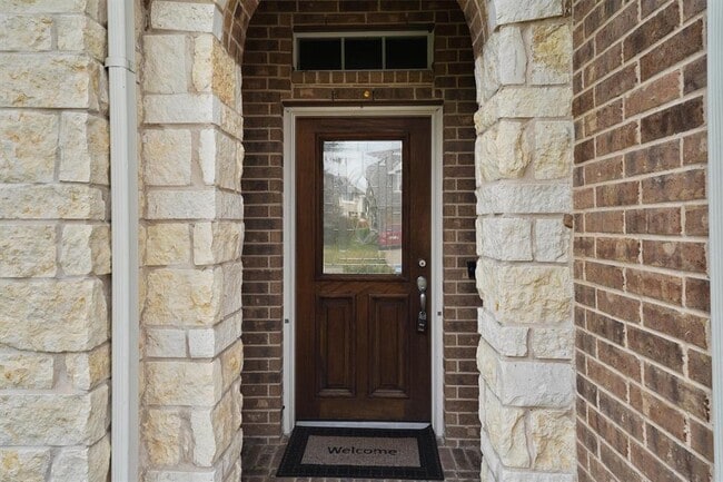 Building Photo - 14131 Avongate Ln