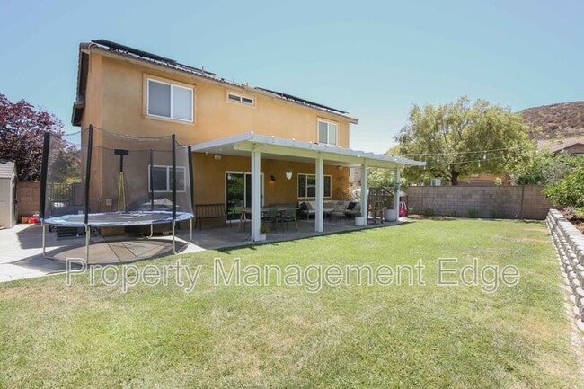 Building Photo - 38387 Chestnut Cir