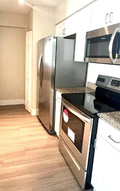 Building Photo - 1155 Brickell Bay Dr