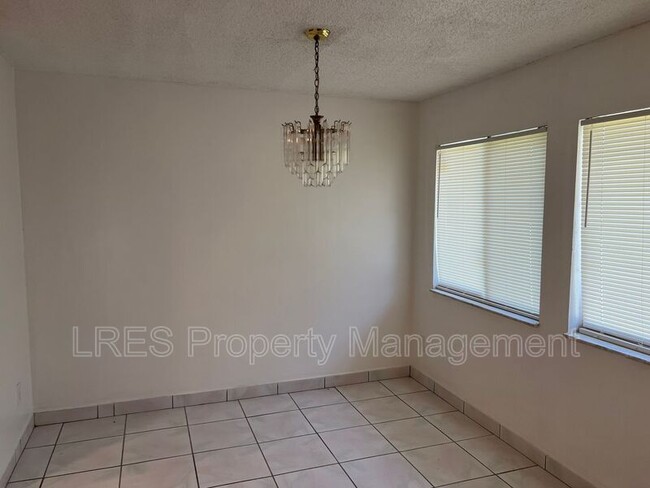 Building Photo - 5151 Picadilly Circus Ct