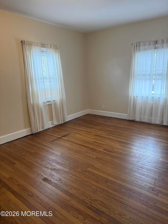 Building Photo - 12 Frances Pl