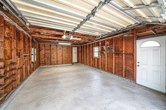 Building Photo - 1435 Bray Ave