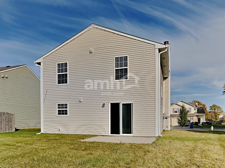 Building Photo - 15235 Follow Dr