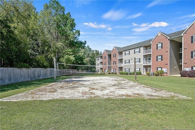 Building Photo - 625 Marshtree Ln