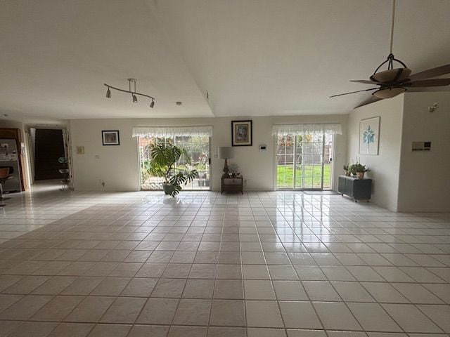 Building Photo - 605 N Mildred Ave