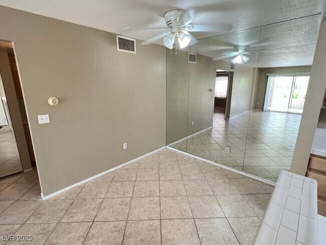 Building Photo - 1901 Rio Canyon Ct