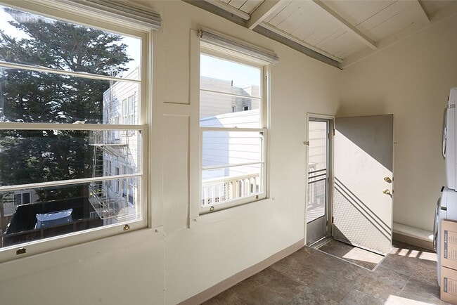 Building Photo - OPEN HOUSE: Sunday (7/20) 2:30pm-3:00pm To...