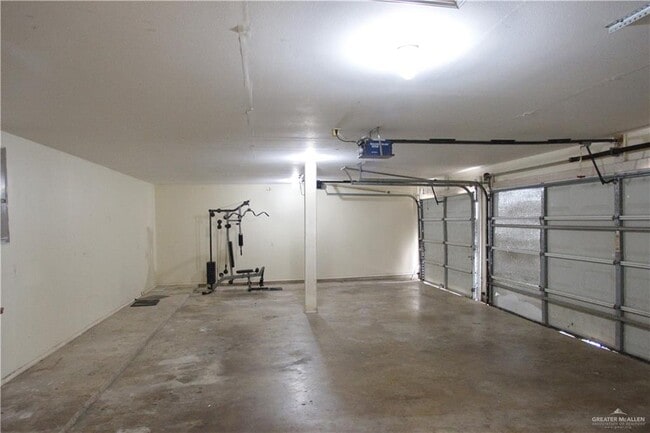 Building Photo - 1408 Betty Dr