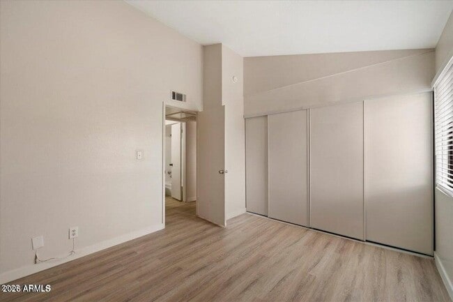 Building Photo - 8055 E Thomas Rd