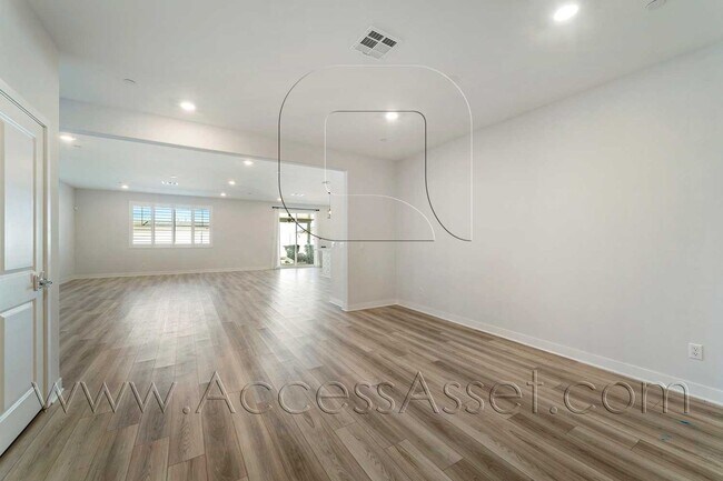 Building Photo - Spacious 4 Bed/3.5 Bath Gem Home In Menifee!