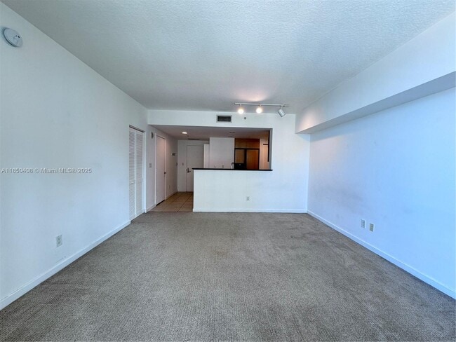 Building Photo - 335 S Biscayne Blvd