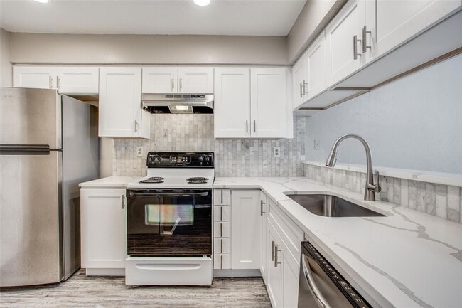 Building Photo - 5301 Indio Cove