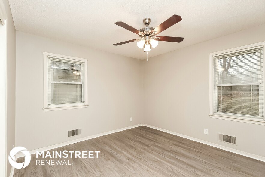 Building Photo - 8617 E 114th Terrace