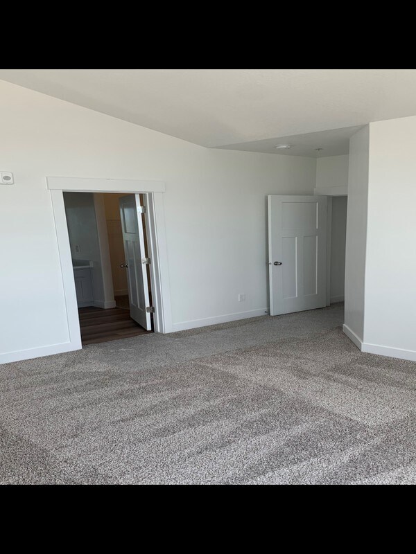 Building Photo - 505 N 360 W