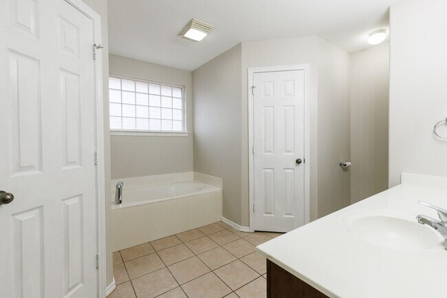 Building Photo - 6705 91st Pl