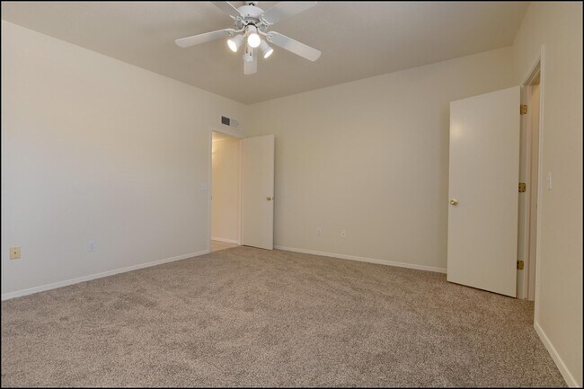 Building Photo - 7580 Le Conte Dr