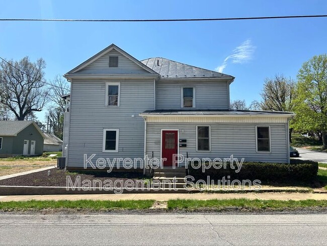 Primary Photo - 618 W 11th St