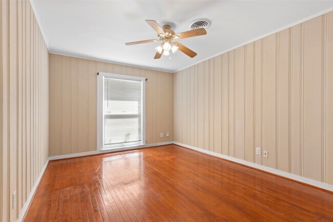 Building Photo - 3102 Conway St