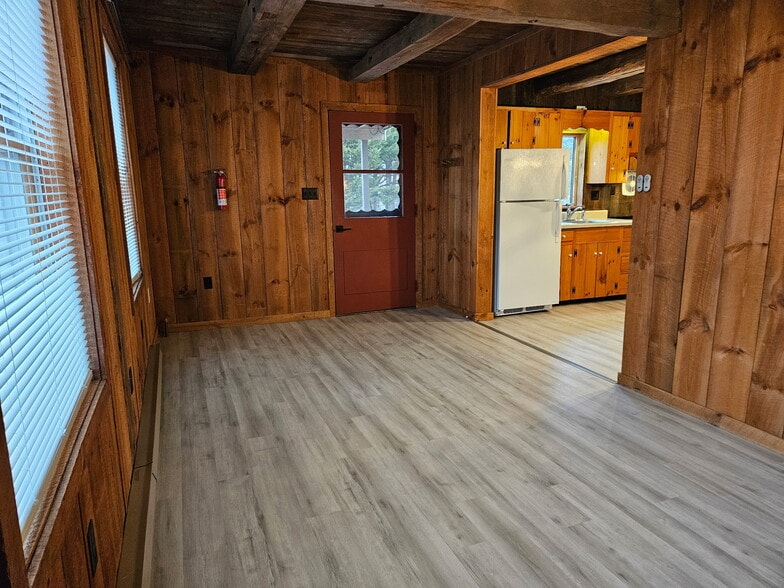 Building Photo - 27 Fleshman Mill Rd