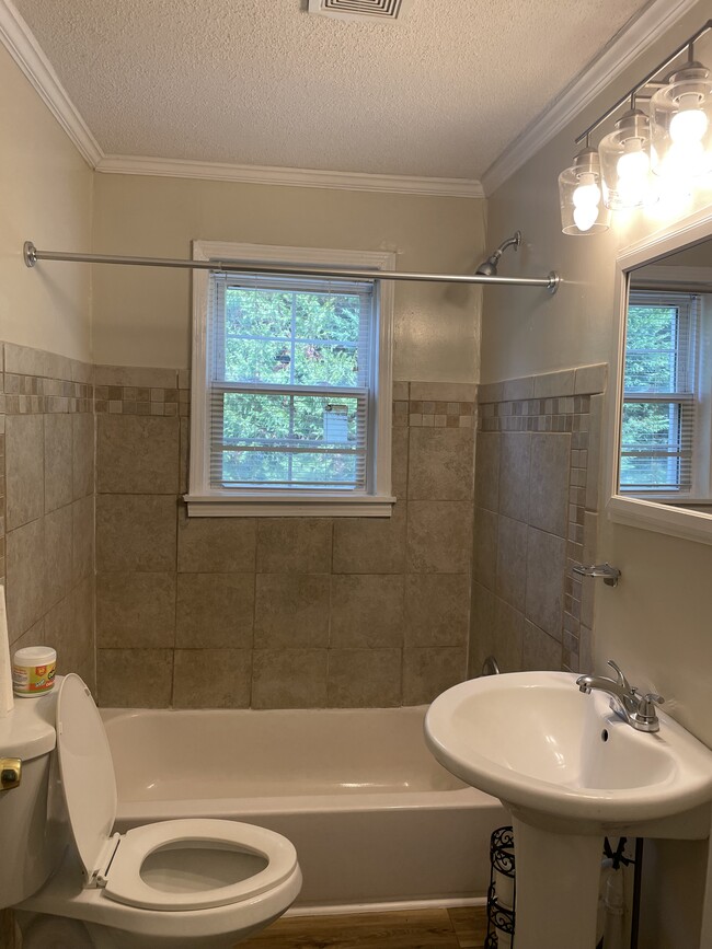 bathroom - 2103 Burins Dr