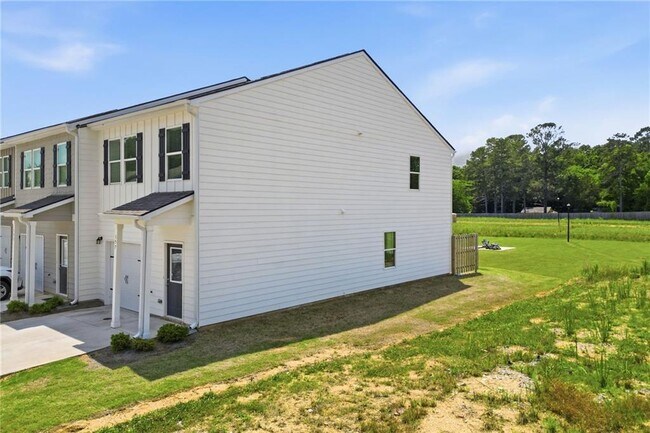 Building Photo - 157 Vlg Grn Dr NW