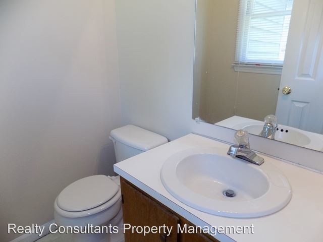 Building Photo - 3 br, 1.5 bath House - 4300 Holland Road
