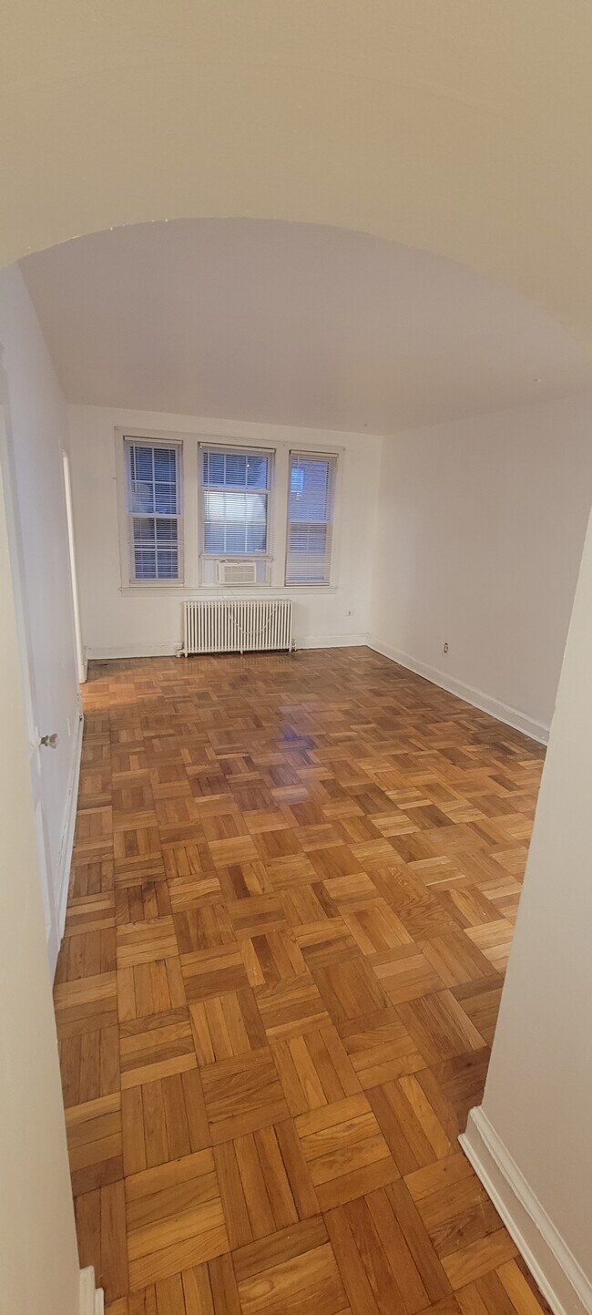 Bedroom - 5061 New Hampshire Ave NW
