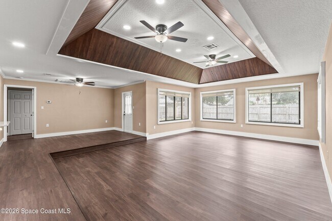 Building Photo - 6424 Dane Ave