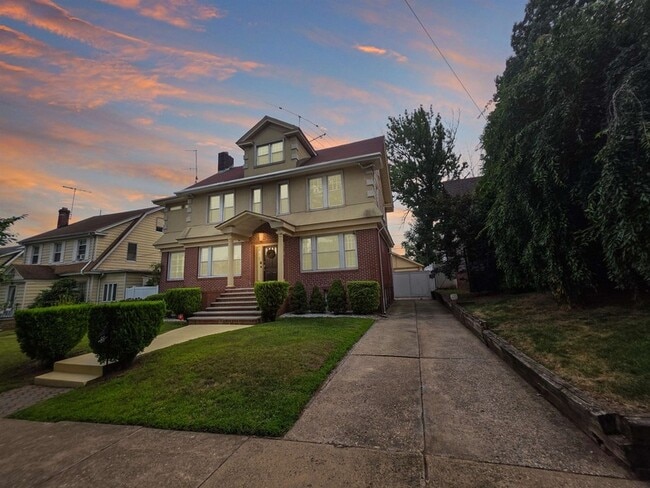 Building Photo - 86 Keer Ave