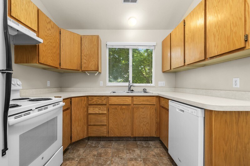 Building Photo - 756 N 1060 W